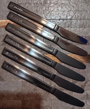 Delta Air Lines in flight dinner knives (6) NEW NEVERUSED Shorter than Normal 6"